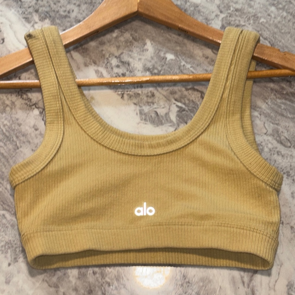 ALO Yoga Ribbed Honey Wellness Bra - Picture 7 of 8